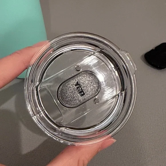 EUC YETI Aqua Tumbler 10oz - Picture 9 of 9